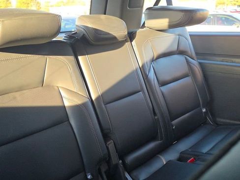 Used 2025 Lincoln Navigator L Reserve w/ Jet Appearance Package image 37