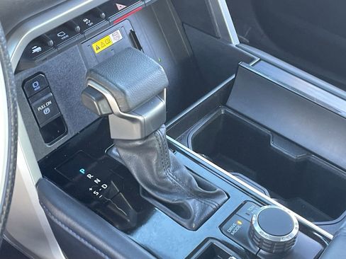 Used 2023 Toyota Tundra Platinum image 13