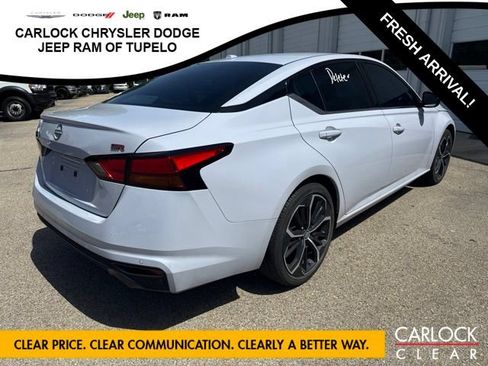 Used 2024 Nissan Altima 2.5 SR FWD image 7