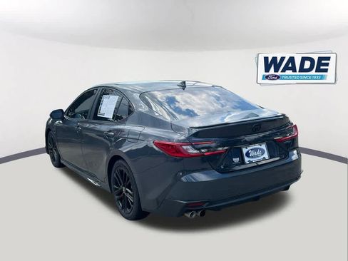 Used 2025 Toyota Camry SE w/ Convenience Package FWD image 7