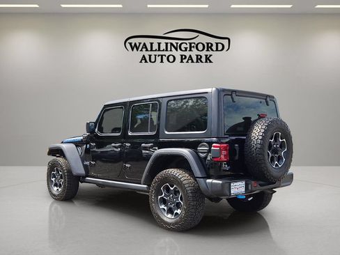Used 2022 Jeep Wrangler Unlimited Rubicon 4xe w/ Safety Group AWD/4WD image 3