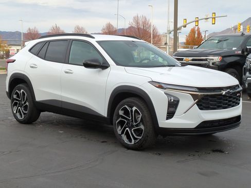 New 2026 Chevrolet Trax RS image 7