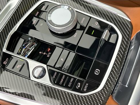 New 2026 BMW X5 M60i image 16