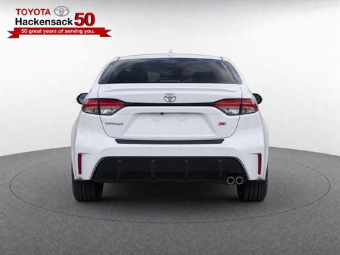 Used 2024 Toyota Corolla SE FWD image 7