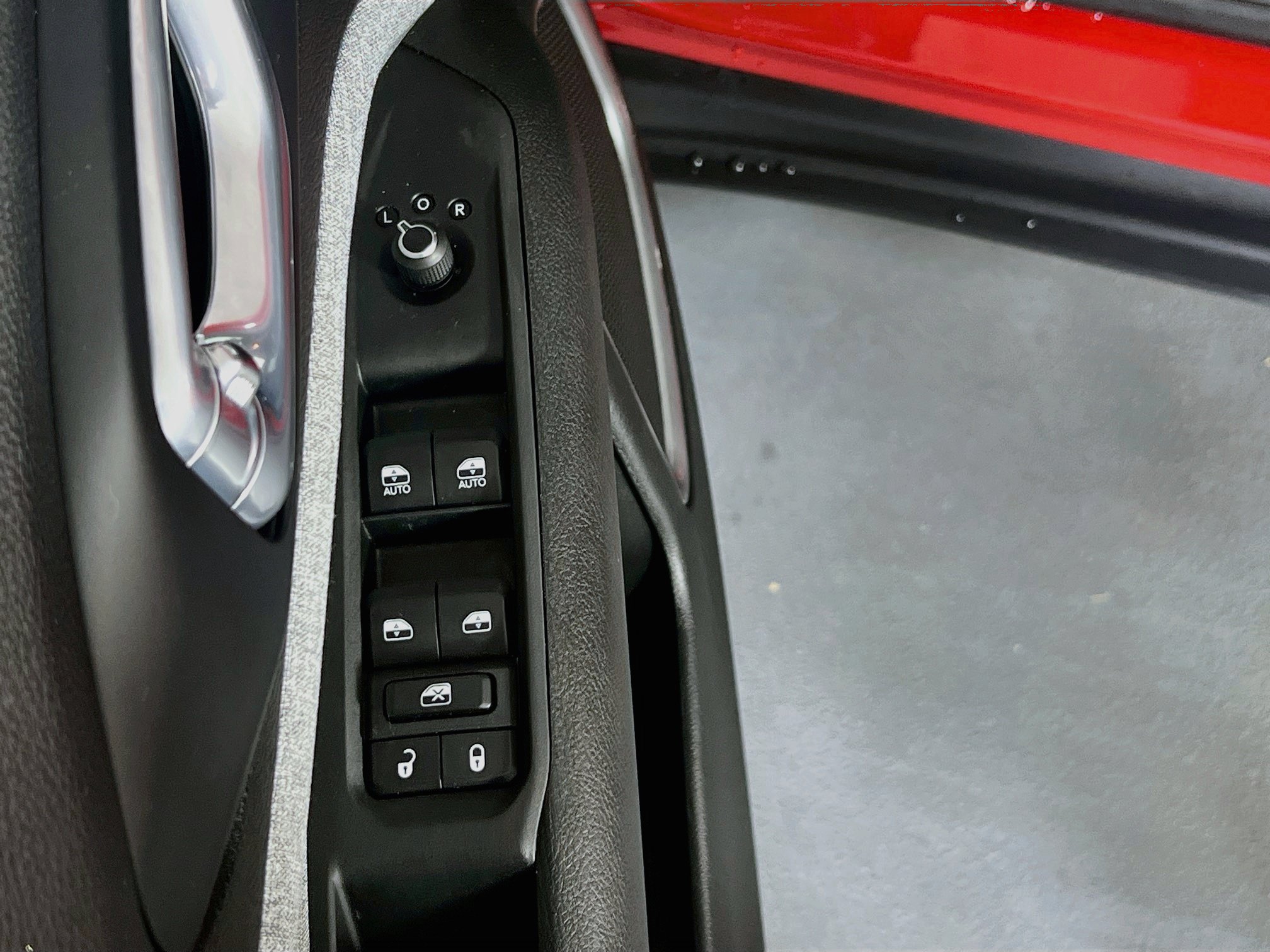 Used 2023 Jeep Compass Latitude AWD/4WD image 17
