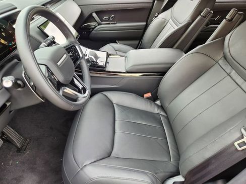 Used 2025 Land Rover Range Rover Sport AWD/4WD image 13