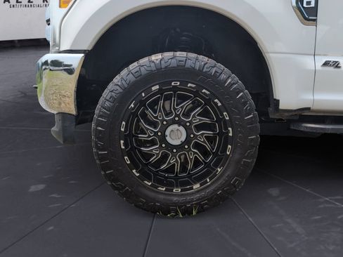 Used 2017 Ford F250 XL w/ Power Equipment Group AWD/4WD image 24