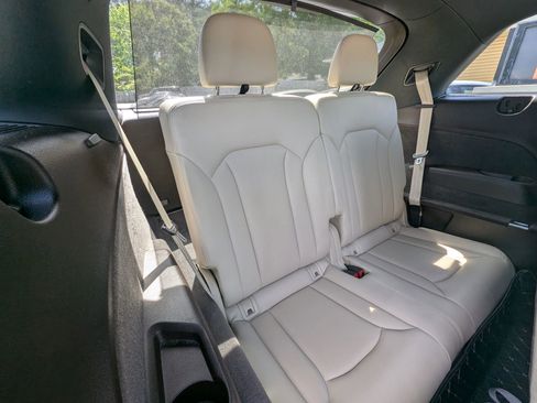 Used 2018 Audi Q7 3.0T Premium Plus w/ Premium Plus Package image 42