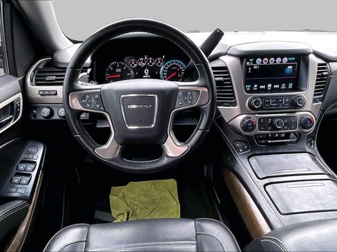 Used 2019 GMC Yukon Denali w/ Open Road Package AWD/4WD image 6
