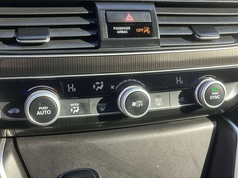 Used 2021 Honda Accord Sport image 19