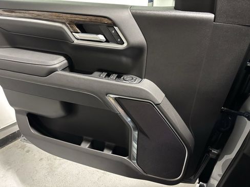 New 2026 GMC Sierra 1500 SLE w/ Preferred Package image 11