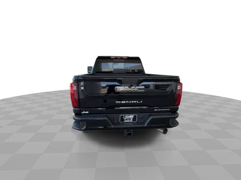 Certified 2025 GMC Sierra 2500 Denali Ultimate AWD/4WD image 7