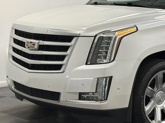 Used 2018 Cadillac Escalade Luxury RWD video 2