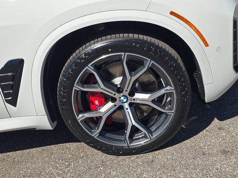 New 2026 BMW X5 xDrive50e w/ Executive Package image 37