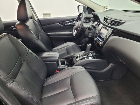 Used 2022 Nissan Rogue Sport SL w/ Premium Package FWD image 21
