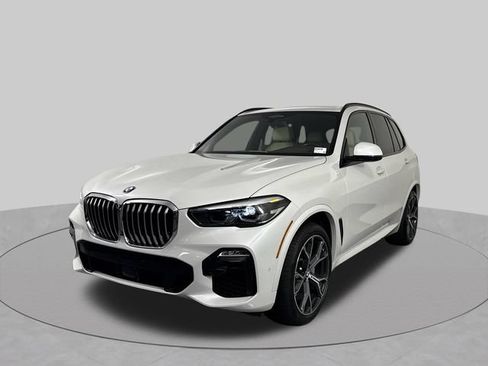 Used 2019 BMW X5 xDrive40i w/ M Sport Package AWD/4WD image 2