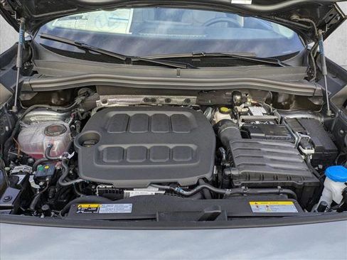 New 2026 Volkswagen Tiguan SE image 19