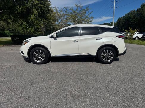 Used 2015 Nissan Murano SV FWD image 3