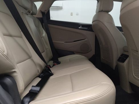 Used 2017 Hyundai Tucson Sport FWD image 19