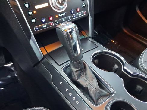 Used 2016 Ford Explorer Limited w/ Equipment Group 301A FWD image 25