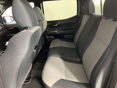 Used 2021 Toyota Tacoma TRD Off-Road image 16