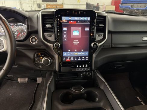 Used 2023 RAM 1500 Big Horn AWD/4WD image 7