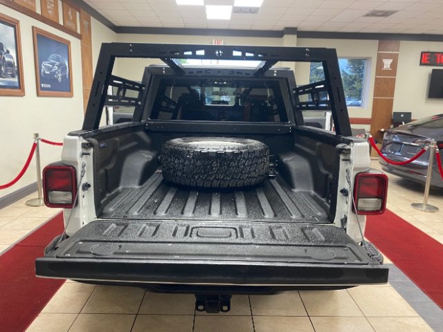 Used 2021 Jeep Gladiator Sport AWD/4WD image 9