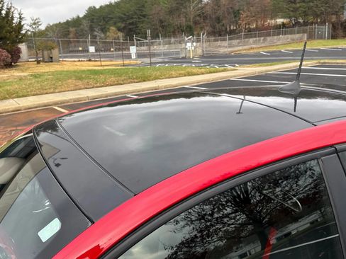 Used 2017 FIAT 500 Abarth w/ Popular Equipment Package image 10