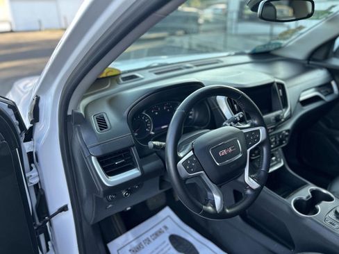 Used 2020 GMC Terrain SLT image 10