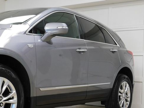 Used 2020 Cadillac XT5 Premium Luxury AWD/4WD image 17
