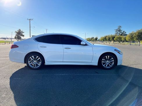 Used 2015 INFINITI Q70 3.7 image 4