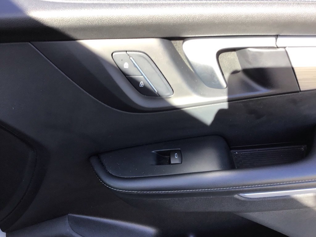 Used 2026 Buick Enclave Preferred w/ Power Package FWD image 13