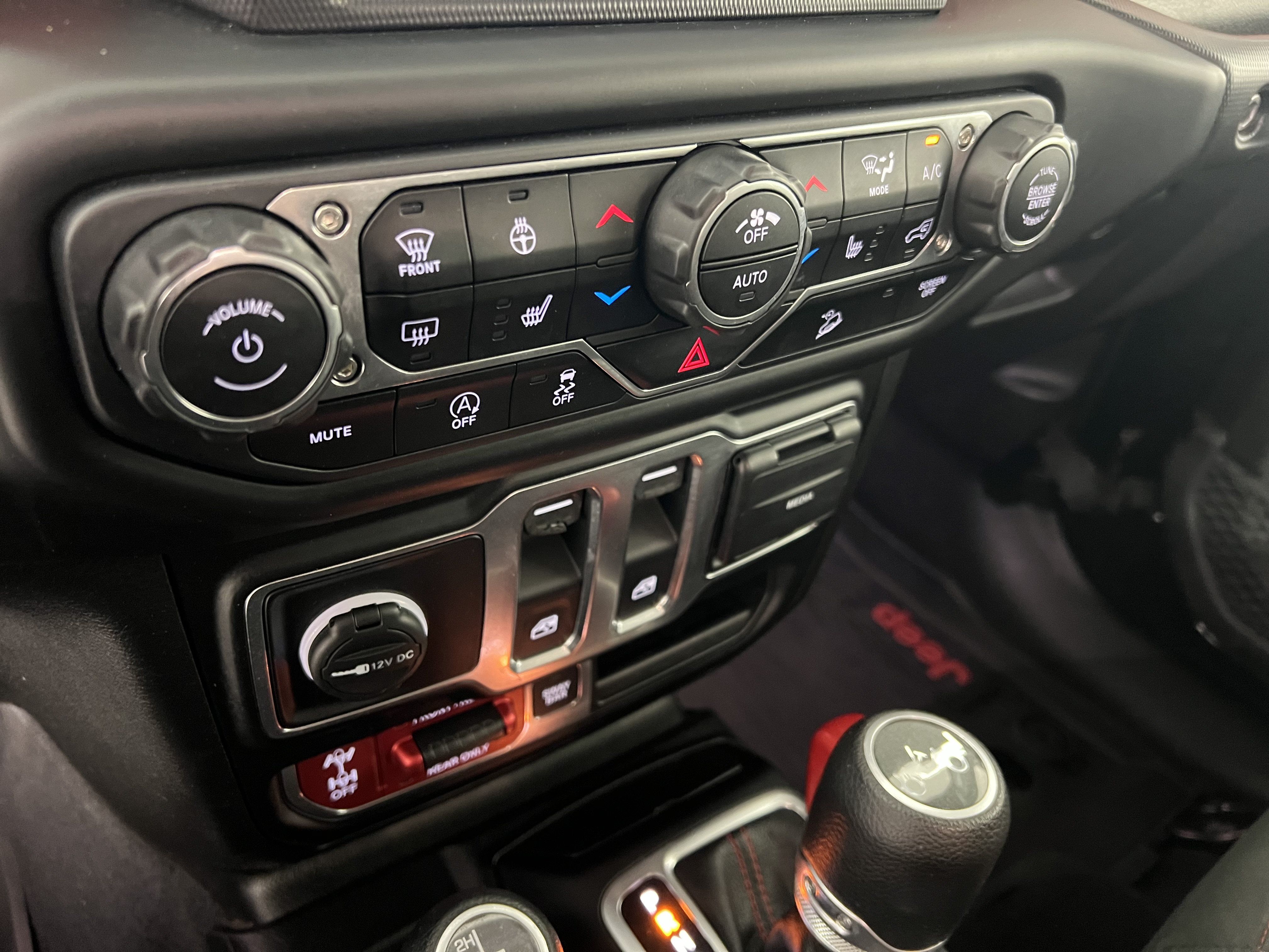 Used 2020 Jeep Wrangler Rubicon AWD/4WD image 28