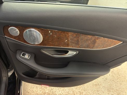 Used 2015 Mercedes-Benz C 300 Luxury image 24