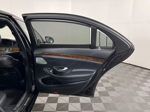 Used 2015 Mercedes-Benz S 550 4MATIC Sedan image 42