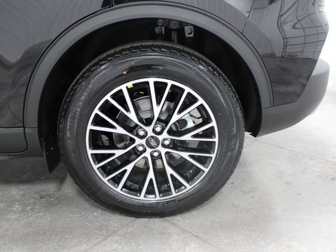 New 2025 Ford Escape SE w/ PHEV Premium Package image 59