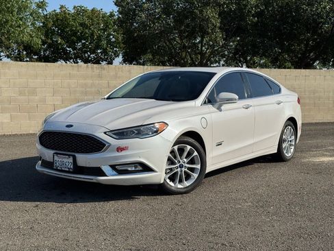 Used 2017 Ford Fusion Energi Platinum FWD image 9