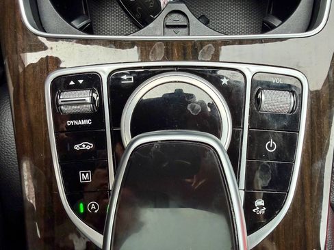 Used 2017 Mercedes-Benz GLC 300 4MATIC image 43