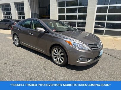 Used 2013 Hyundai Azera w/ Technology Pkg