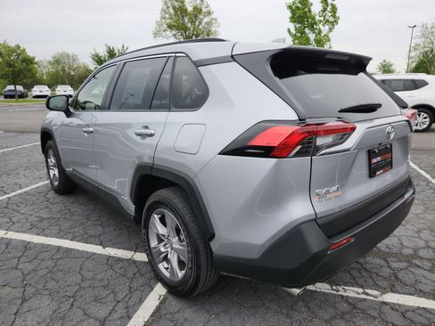 Used 2025 Toyota RAV4 LE AWD/4WD image 13