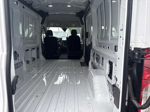 New 2026 Ford Transit 250 148 Medium Roof RWD image 4