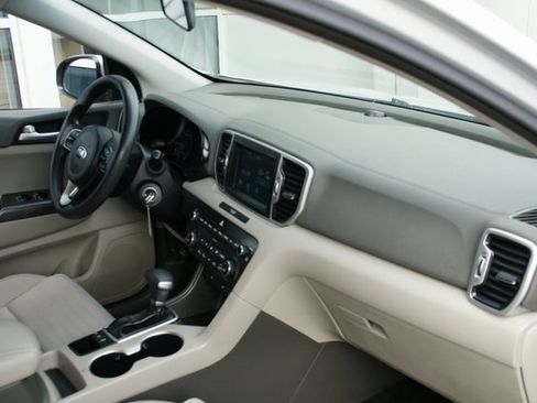 Used 2019 Kia Sportage LX w/ LX Popular Package image 27