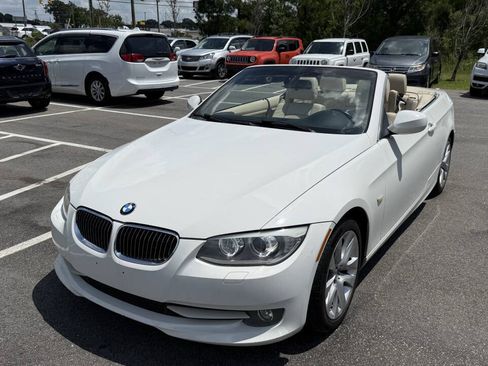 Used 2013 BMW 328i Convertible RWD image 9