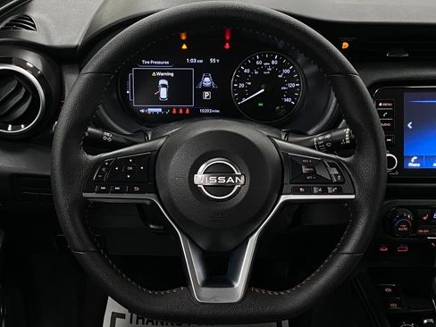 Certified 2024 Nissan Kicks SR w/ SR Premium Package FWD image 13