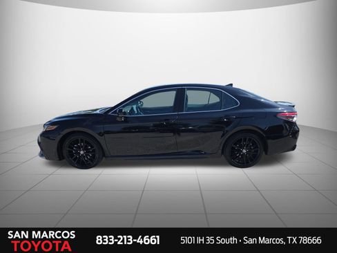 Used 2024 Toyota Camry XSE FWD image 8