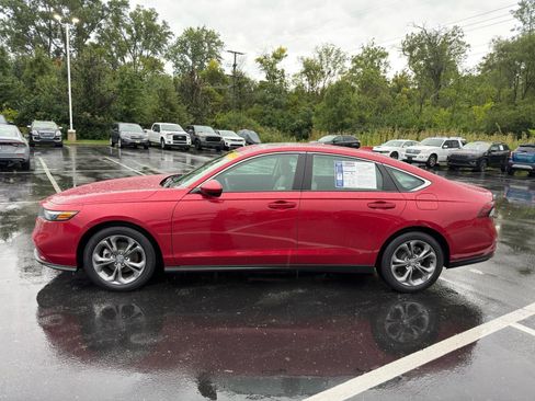 Used 2024 Honda Accord EX image 3