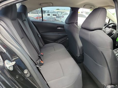 Used 2020 Toyota Corolla LE FWD image 17