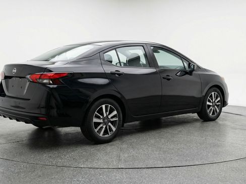 Used 2025 Nissan Versa SV FWD image 9