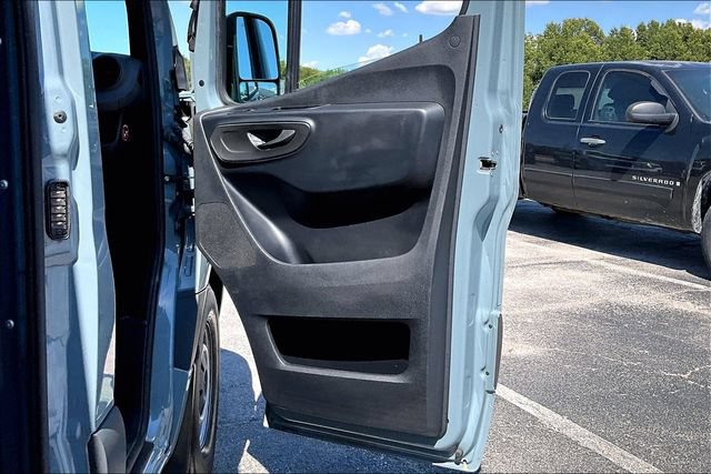 Used 2024 Mercedes-Benz Sprinter 2500 w/ Acoustic Package image 26