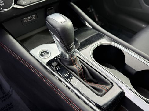 Used 2024 Nissan Altima 2.5 SR image 12